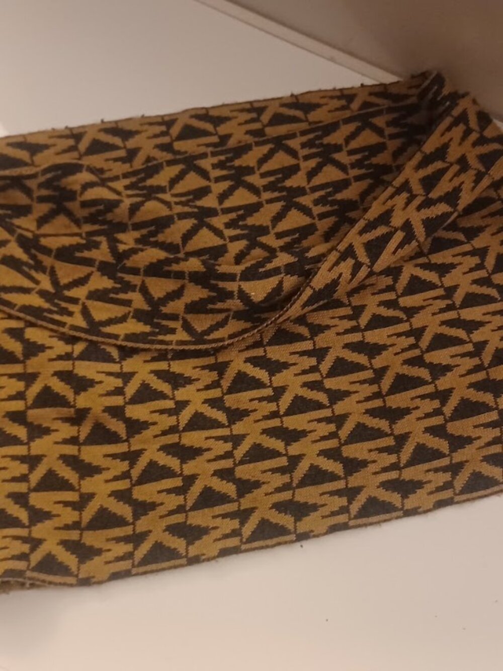 MK by: Michael Kors Infinity Scarf 2-Sided MK Logo brown and tan